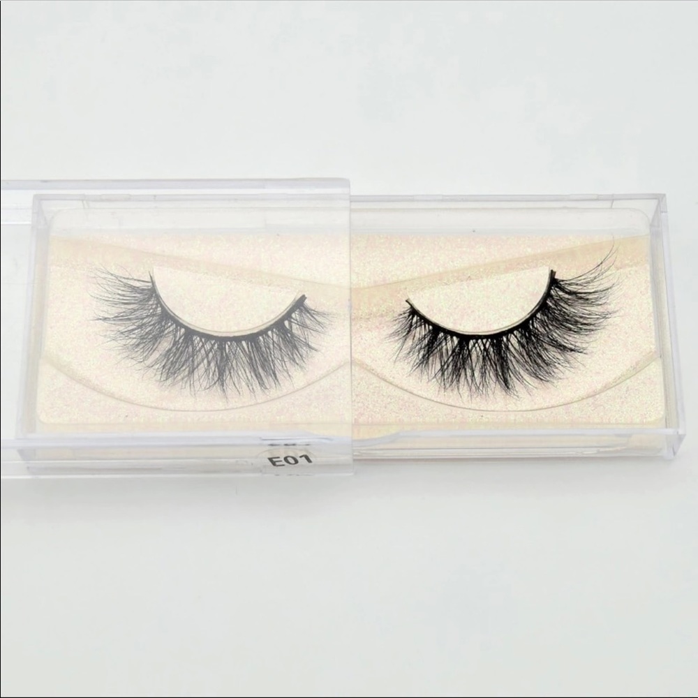 Mink Lashes - Picture 5 of 6